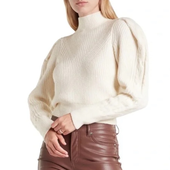 NWT EXPRESS CREAM CABLE KNIT PUFF SLEEVE OPEN BACK FITTED SWEATER SIZE XS - Picture 1 of 10